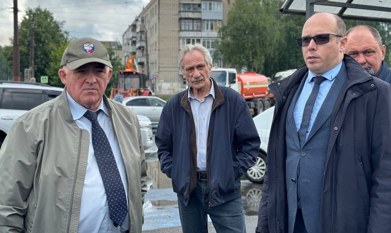 Сергей Ситников проверил ход капитального ремонта дорог в Костроме