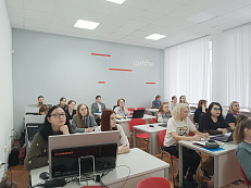 Государственные служащие прошли образовательный интенсив на тему: «Работа с числовыми данными при помощи формул, фильтров и сводных таблиц».